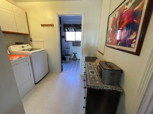 111 Northshore Road, Dryden, ON - Indoor Photo Showing Laundry Room