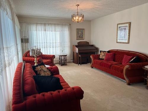 2187 Hwy 602, Fort Frances, ON - Indoor Photo Showing Living Room