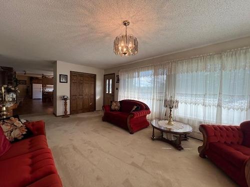 2187 Hwy 602, Fort Frances, ON - Indoor Photo Showing Living Room