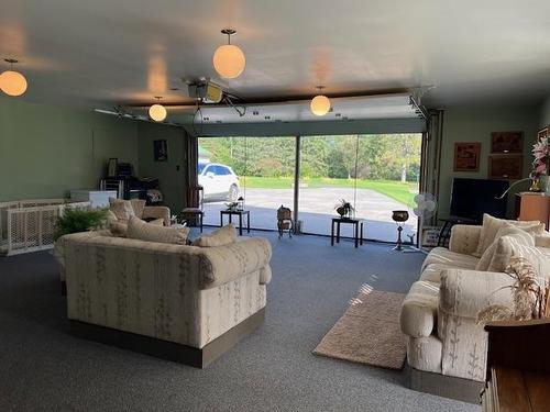 2187 Hwy 602, Fort Frances, ON - Indoor Photo Showing Living Room