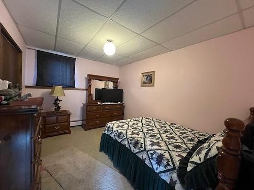 2187 Hwy 602, Fort Frances, ON - Indoor Photo Showing Bedroom