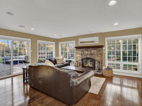 282 Mount Baldy Road, Thunder Bay, ON - Indoor Photo Showing Living Room With Fireplace