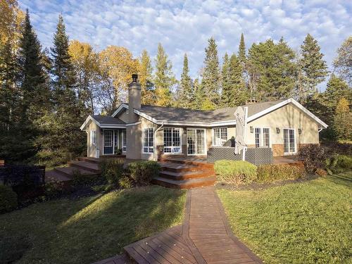 282 Mount Baldy Road, Thunder Bay, ON - Outdoor With Facade