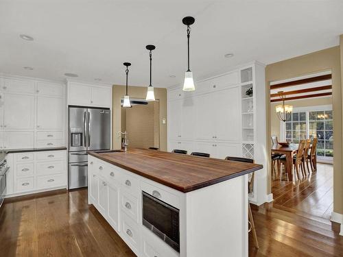 282 Mount Baldy Road, Thunder Bay, ON - Indoor Photo Showing Kitchen With Upgraded Kitchen