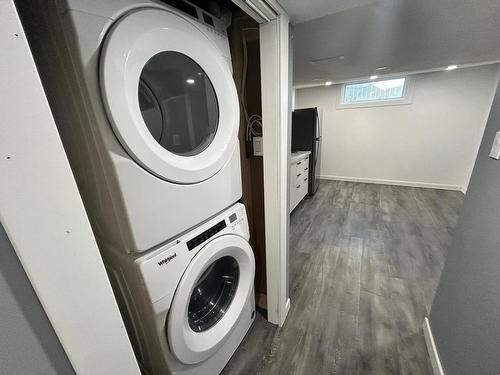 2371 Tranquille Rd, Kamloops, BC - Indoor Photo Showing Laundry Room