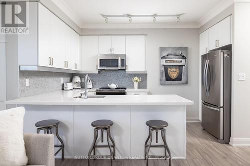 Lph03 - 400 Adelaide Street E, Toronto, ON - Indoor Photo Showing Kitchen With Stainless Steel Kitchen With Upgraded Kitchen