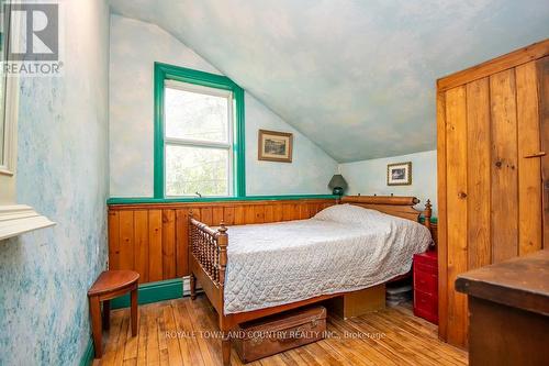 498 Farms Road, Kawartha Lakes (Woodville), ON - Indoor Photo Showing Bedroom