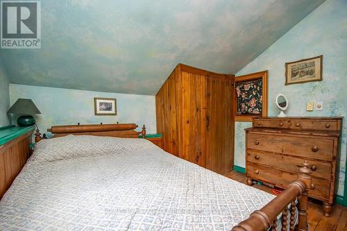 498 Farms Road, Kawartha Lakes (Woodville), ON - Indoor Photo Showing Bedroom