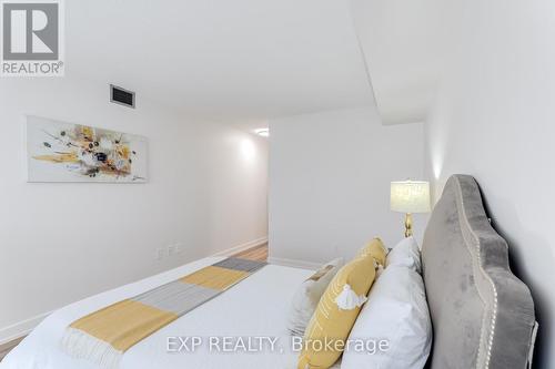 204 - 39 Kimbercroft Court, Toronto, ON - Indoor Photo Showing Bedroom