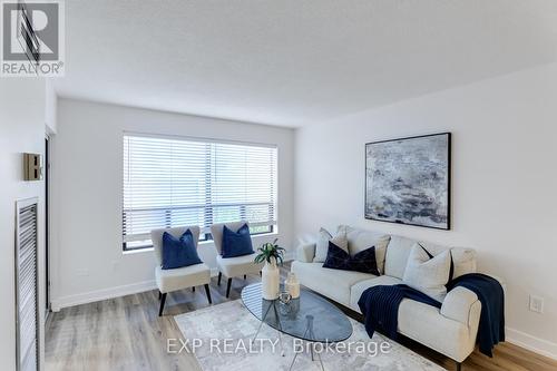 204 - 39 Kimbercroft Court, Toronto, ON - Indoor Photo Showing Living Room