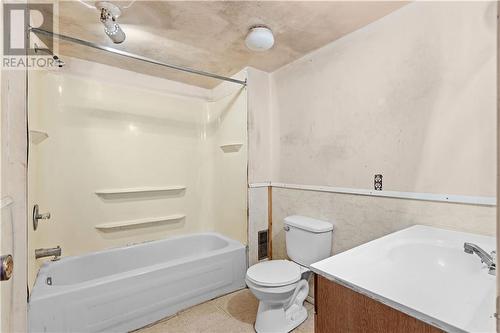 3099 County 29 Road, Elizabethtown-Kitley, ON - Indoor Photo Showing Bathroom