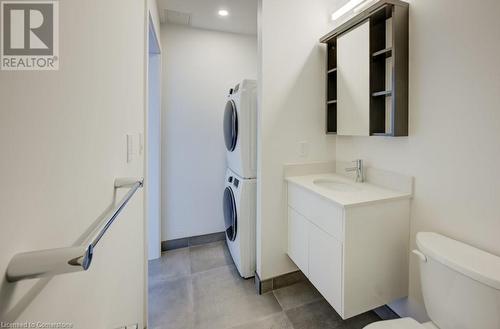 60 Frederick Street Unit# 1805, Kitchener, ON - Indoor Photo Showing Laundry Room