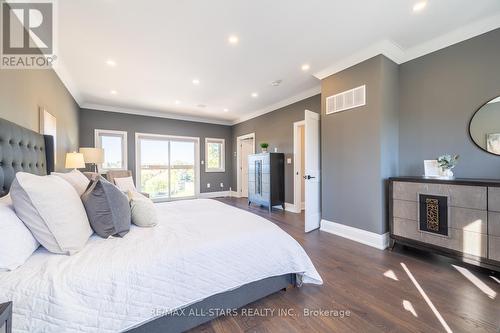 22 Mitchell Avenue, Whitchurch-Stouffville, ON - Indoor Photo Showing Bedroom