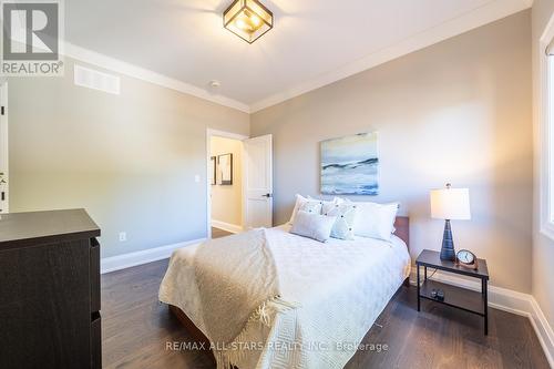 22 Mitchell Avenue, Whitchurch-Stouffville, ON - Indoor Photo Showing Bedroom