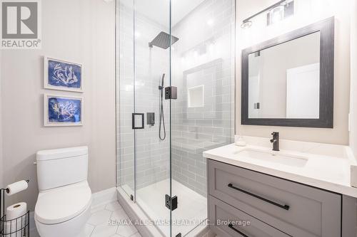 22 Mitchell Avenue, Whitchurch-Stouffville, ON - Indoor Photo Showing Bathroom