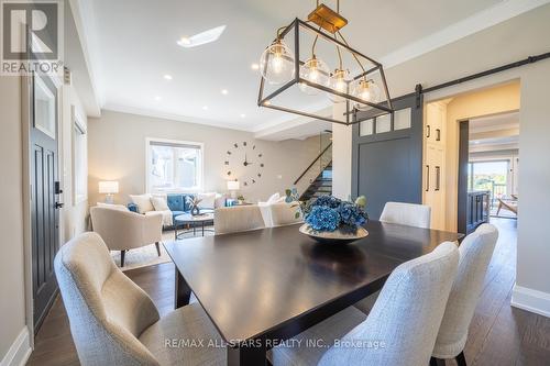 22 Mitchell Avenue, Whitchurch-Stouffville, ON - Indoor Photo Showing Dining Room