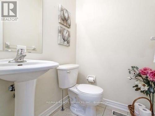 76 Seahorse Avenue, Brampton, ON - Indoor Photo Showing Bathroom