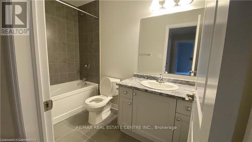 8 Visionary Avenue, Kitchener, ON - Indoor Photo Showing Bathroom