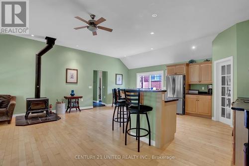 55 George Street, Smith-Ennismore-Lakefield (Lakefield), ON - Indoor Photo Showing Kitchen