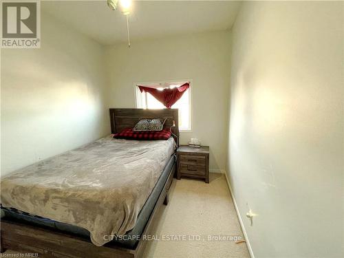 91 Donnenwerth Drive, Kitchener, ON - Indoor Photo Showing Bedroom