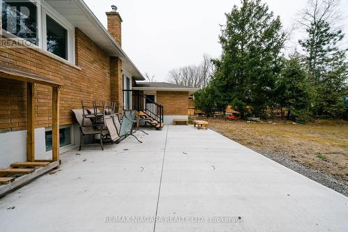 10 Dixie Avenue, Niagara-On-The-Lake, ON - Outdoor With Exterior