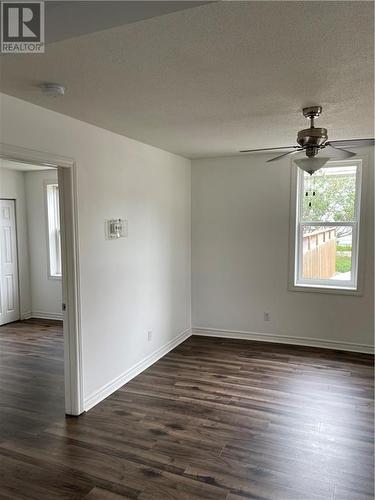 146 Patrick Avenue, Renfrew, ON - Indoor Photo Showing Other Room