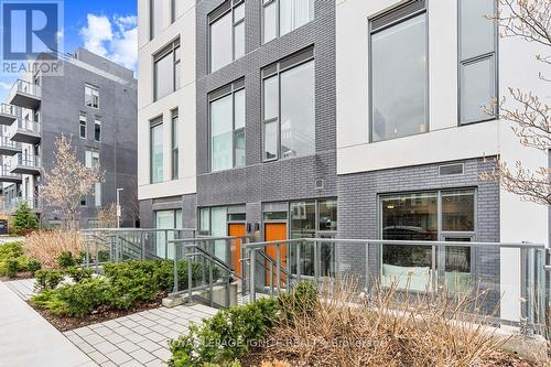 112 - 25 Adra Grado Way, Toronto, ON - Outdoor