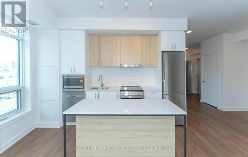 A-316 - 30 Upper Mall Way, Vaughan, ON - Indoor Photo Showing Kitchen With Upgraded Kitchen