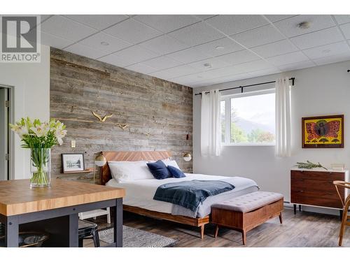 617 Harold Street, Slocan, BC - Indoor Photo Showing Bedroom