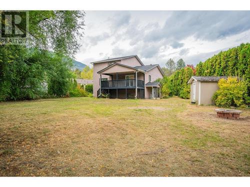 402 Beresford  Crescent, Castlegar, BC - Outdoor