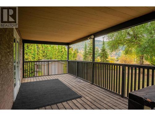 402 Beresford  Crescent, Castlegar, BC - Outdoor With Deck Patio Veranda With Exterior