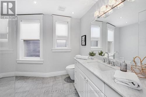 11 Bertmount Avenue, Toronto, ON - Indoor Photo Showing Bathroom