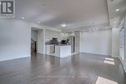 11 Luzon Avenue, Markham, ON - Indoor Photo Showing Kitchen