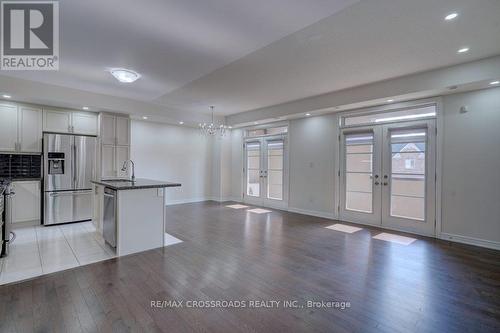 11 Luzon Avenue, Markham, ON - Indoor Photo Showing Kitchen