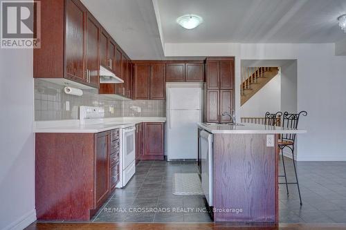 11 Luzon Avenue, Markham, ON - Indoor Photo Showing Kitchen