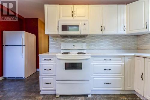 24 Topeka Street, Saint John, NB - Indoor Photo Showing Kitchen