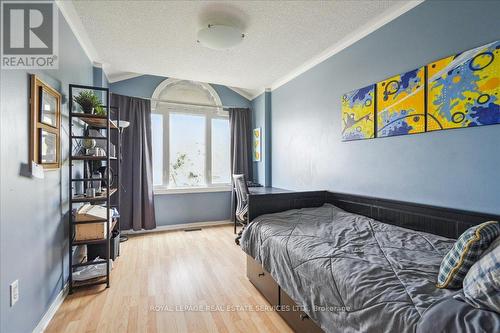 2426 The Promenade, Oakville, ON - Indoor Photo Showing Bedroom