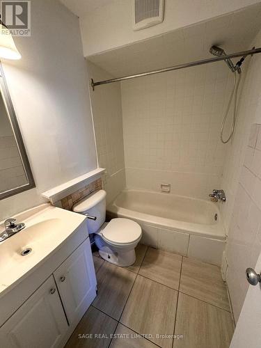 5 - 177 Carlton Street, Toronto, ON - Indoor Photo Showing Bathroom