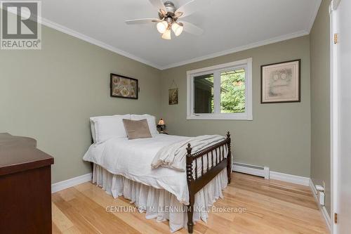 1264 Olde Base Line Road, Caledon, ON - Indoor Photo Showing Bedroom