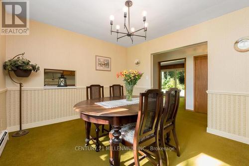 1264 Olde Base Line Road, Caledon, ON - Indoor Photo Showing Dining Room