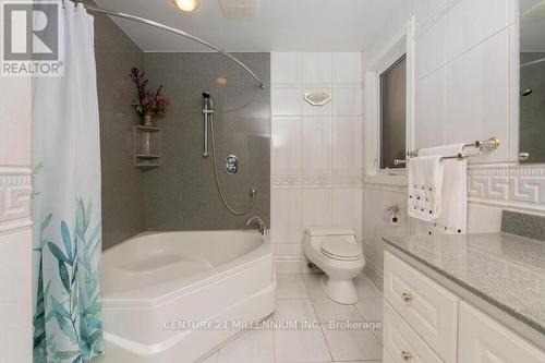 1264 Olde Base Line Road, Caledon, ON - Indoor Photo Showing Bathroom