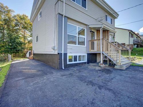 18 Hilden Drive, Halifax, NS 