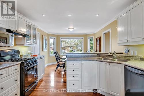 19 William Booth Crescent, Kawartha Lakes, ON - Indoor Photo Showing Kitchen With Double Sink