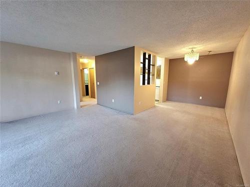 202-4724 Uplands Dr, Nanaimo, BC - Indoor Photo Showing Other Room