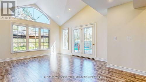 70 Shannon Road, East Gwillimbury, ON - Indoor Photo Showing Other Room