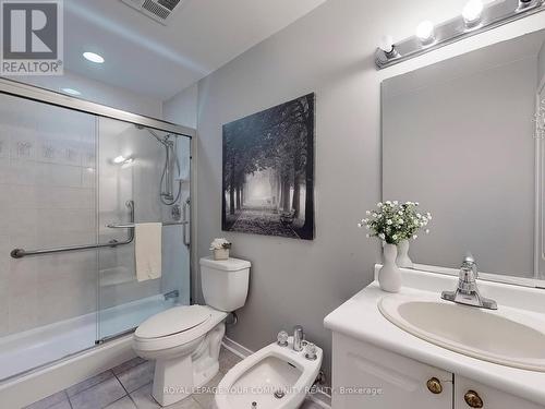 605 - 7373 Martin Grove Road, Vaughan, ON - Indoor Photo Showing Bathroom