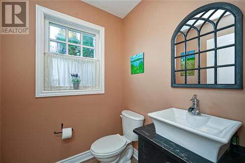 119 Sophie Lane, Merrickville, ON - Indoor Photo Showing Bathroom