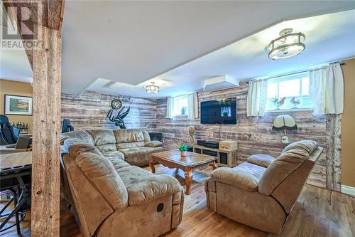 119 Sophie Lane, Merrickville, ON - Indoor Photo Showing Living Room With Fireplace