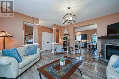 119 Sophie Lane, Merrickville, ON - Indoor Photo Showing Living Room With Fireplace