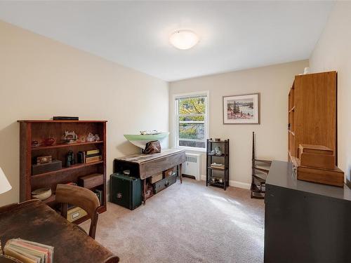 102-2768 Satellite St, Oak Bay, BC - Indoor